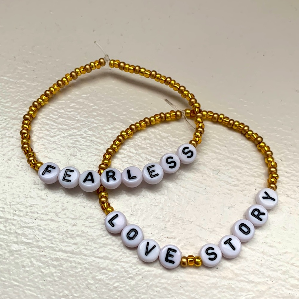 Taylor Swift Fearless Friendship Bracelet Set